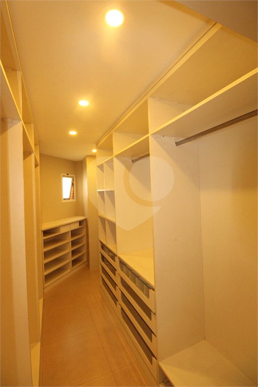 Apartamento à venda com 4 suítes em Santana, São Paulo, SP