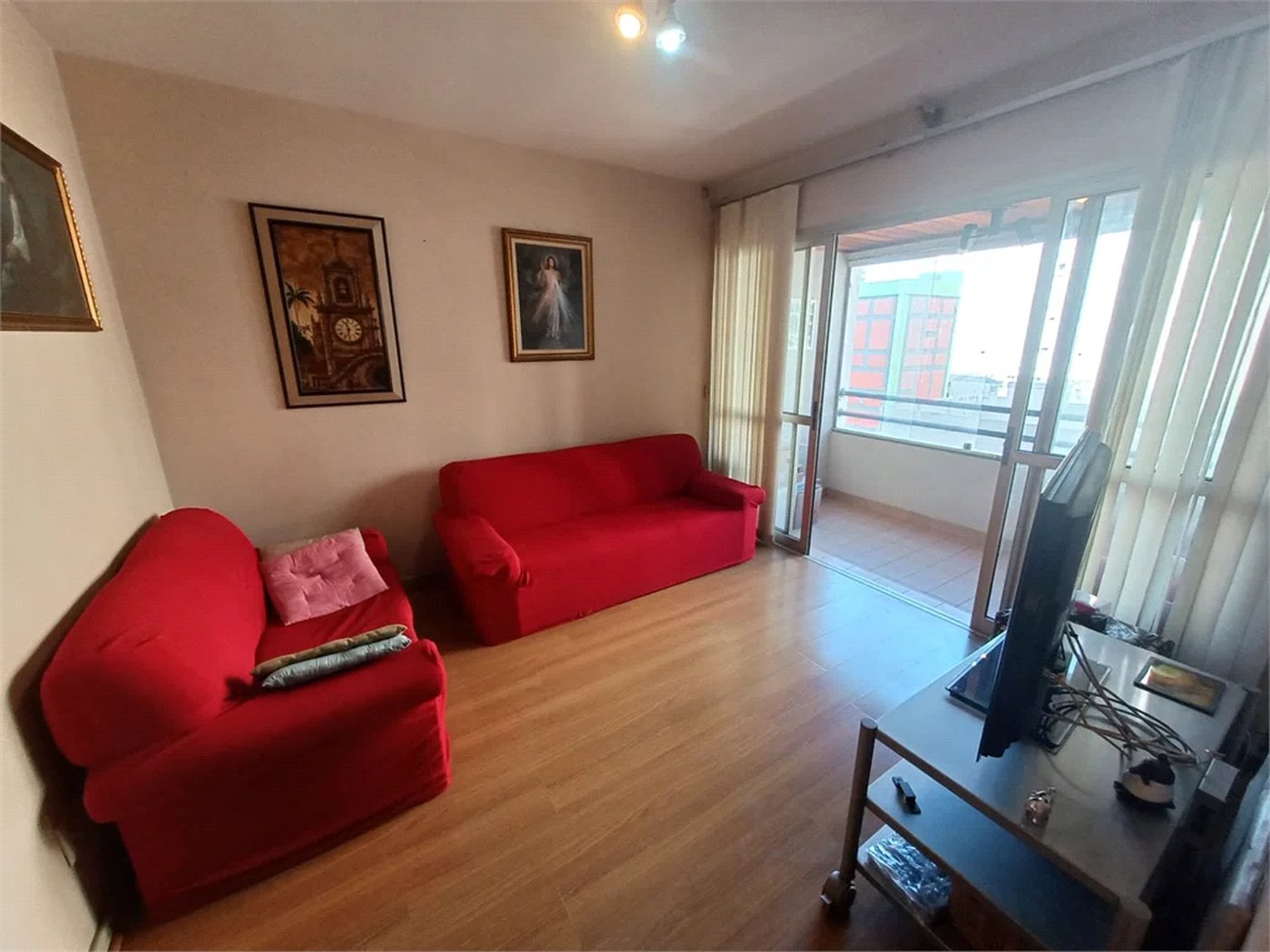Apartamento à venda com 3 quartos, sendo 1 suíte, em Jardim das Acácias, São Paulo, SP