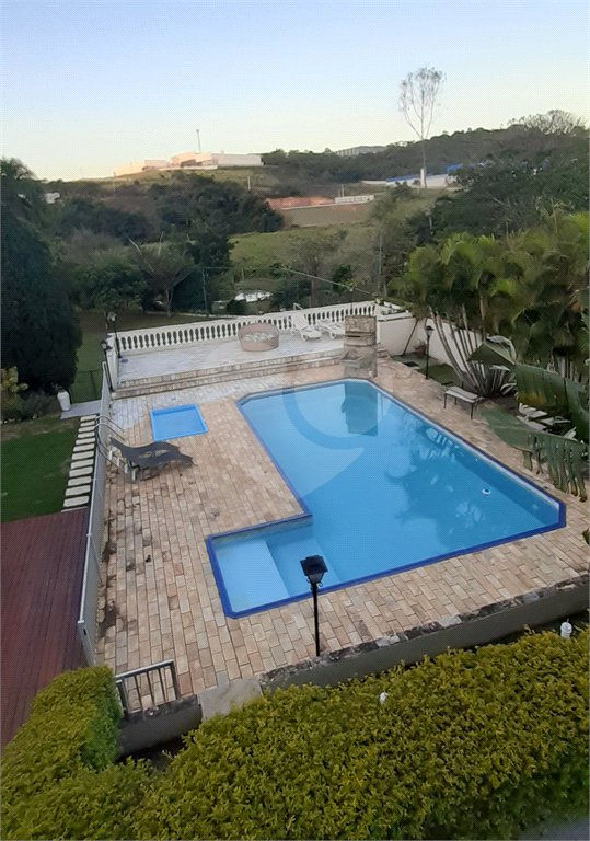 Casa à venda ou para alugar com 5 quartos, sendo 1 suíte, no Centro, Bom Jesus dos Perdões, SP