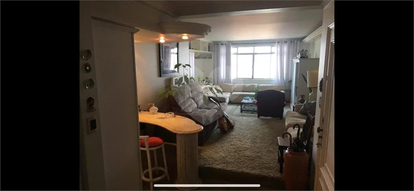 Lindo apartamento em ótima localização na Mooca!