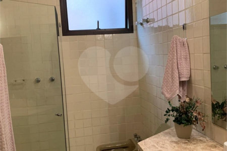 Apartamento à venda com 4 quartos, sendo 2 suítes, em Real Parque, São Paulo, SP