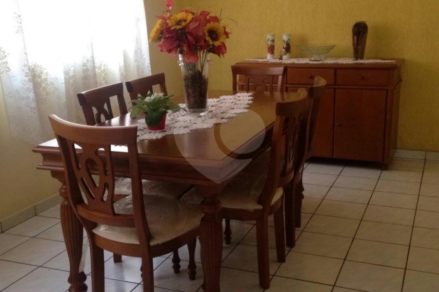 Sobrado à venda com 4 quartos, sendo 1 suíte, em Limão, São Paulo, SP