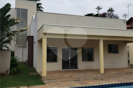 Casa à venda com 4 suítes no condomínio Estância Marambaia, Vinhedo - SP