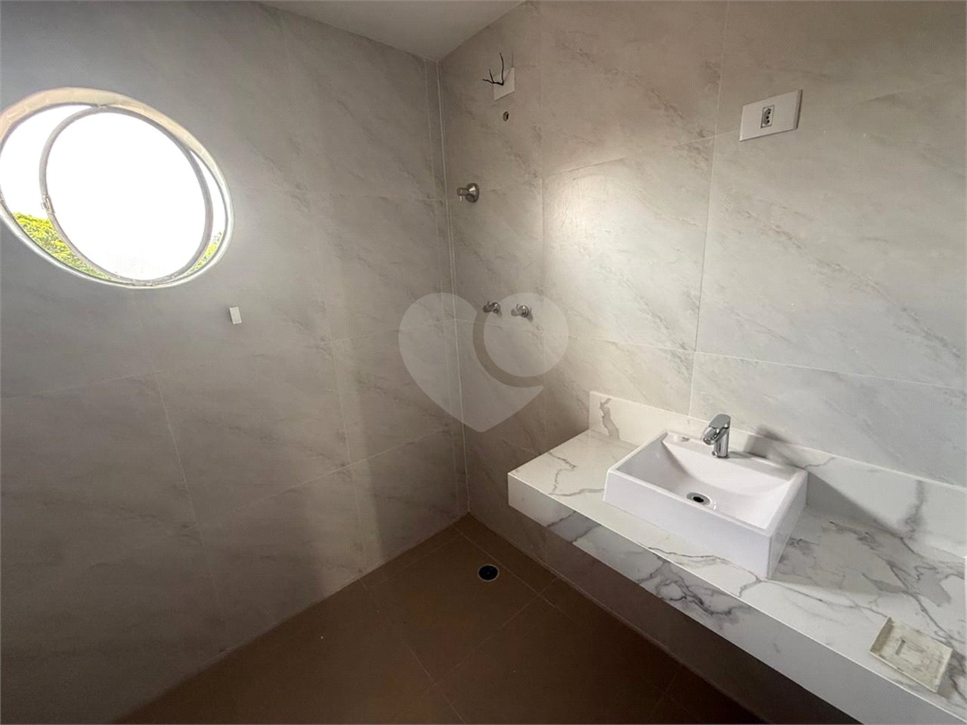 Sobrado à venda com 3 quartos em Horto Florestal, São Paulo, SP