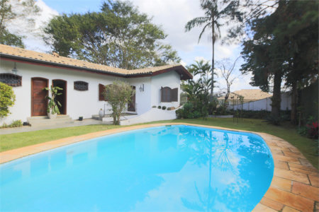 Casa Térrea à venda com 4 suítes em Interlagos, São Paulo, SP