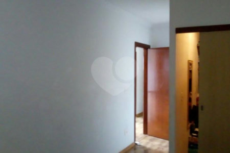 Sobrado à venda com 5 quartos, sendo 1 suíte, em Lapa de Baixo, São Paulo, SP