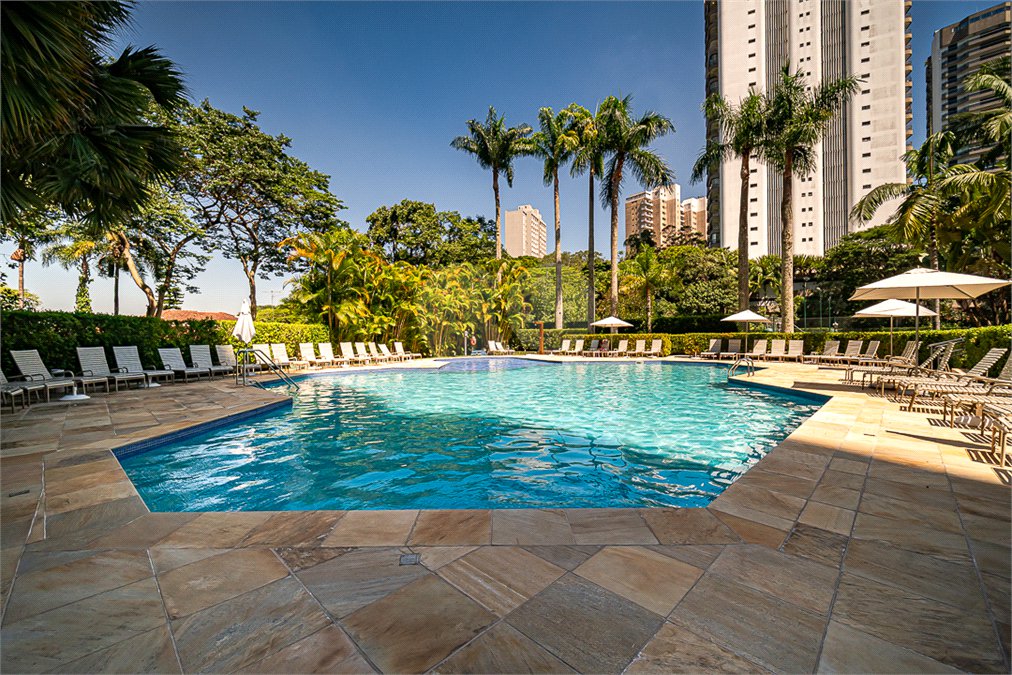 Apartamento à venda ou para alugar com 4 suítes em Alto da Boa Vista, São Paulo, SP