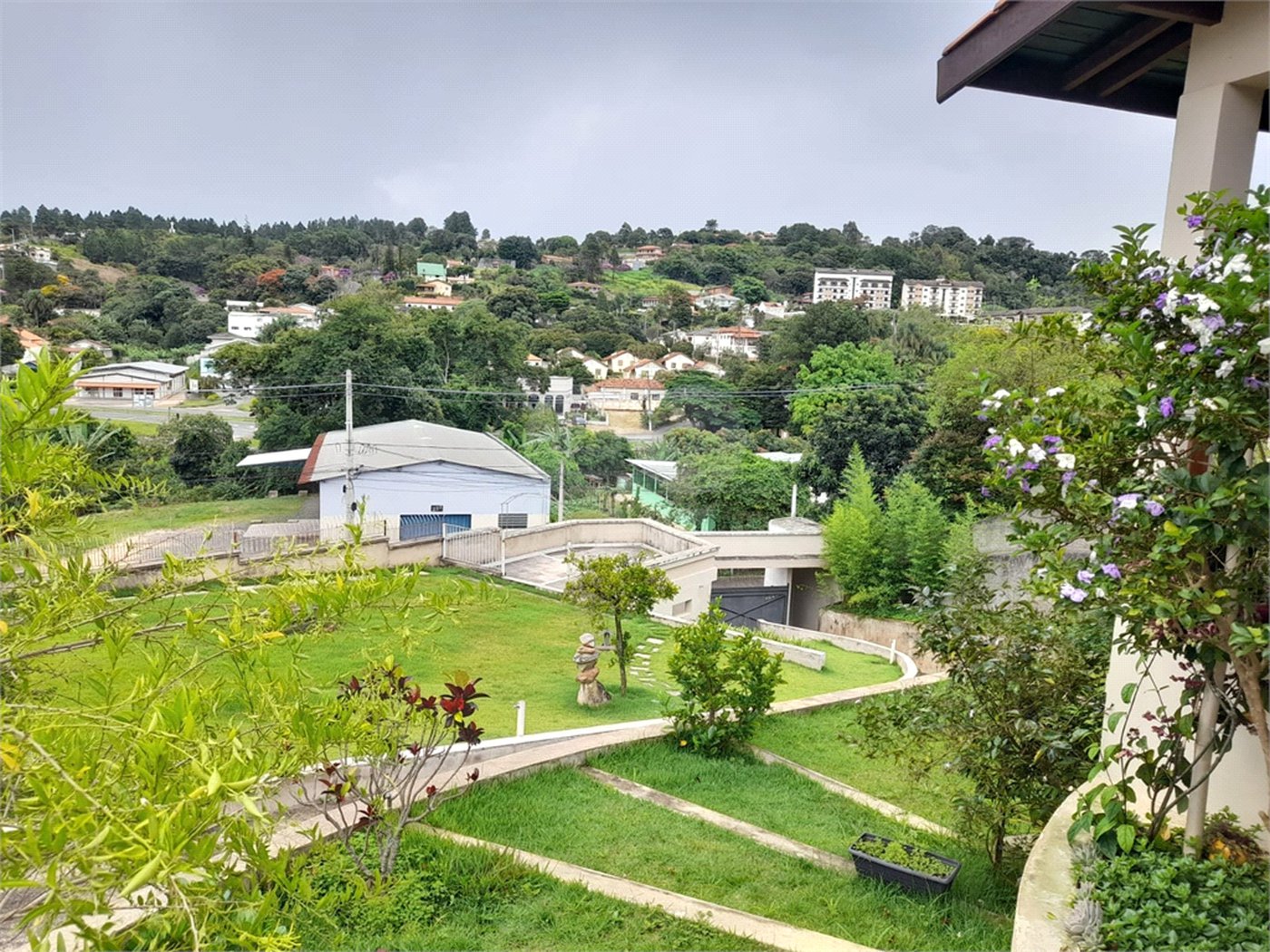 Casa à venda com 3 quartos, sendo 1 suíte, em Área Rural de Serra Negra, Serra Negra, SP