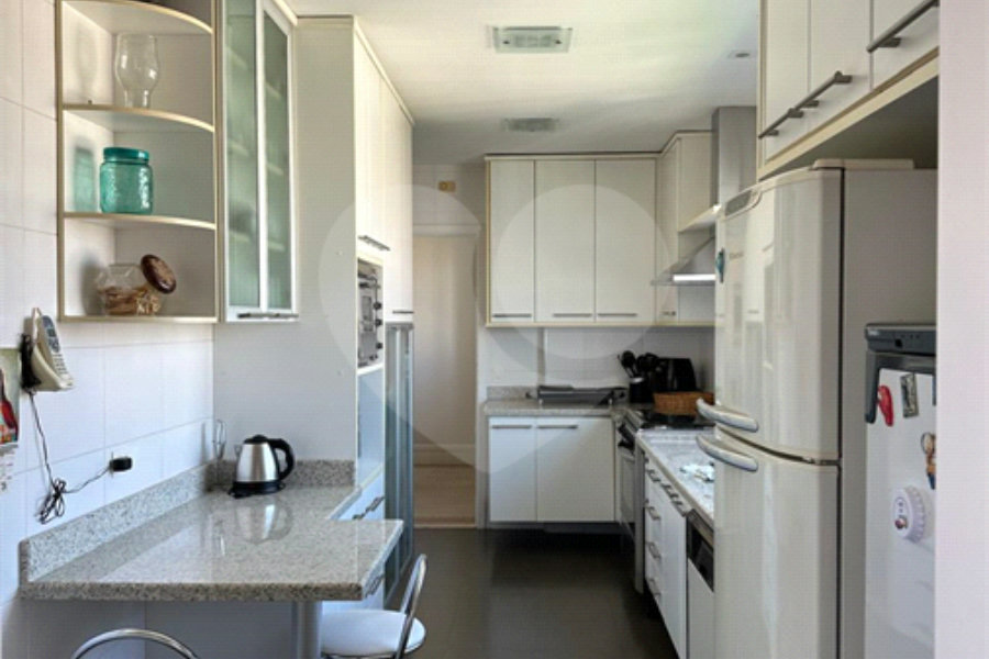Apartamento à venda com 3 suítes em Morumbi, São Paulo, SP