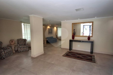 Apartamento à venda com 3 quartos, sendo 1 suíte,  em Indianópolis, São Paulo, SP