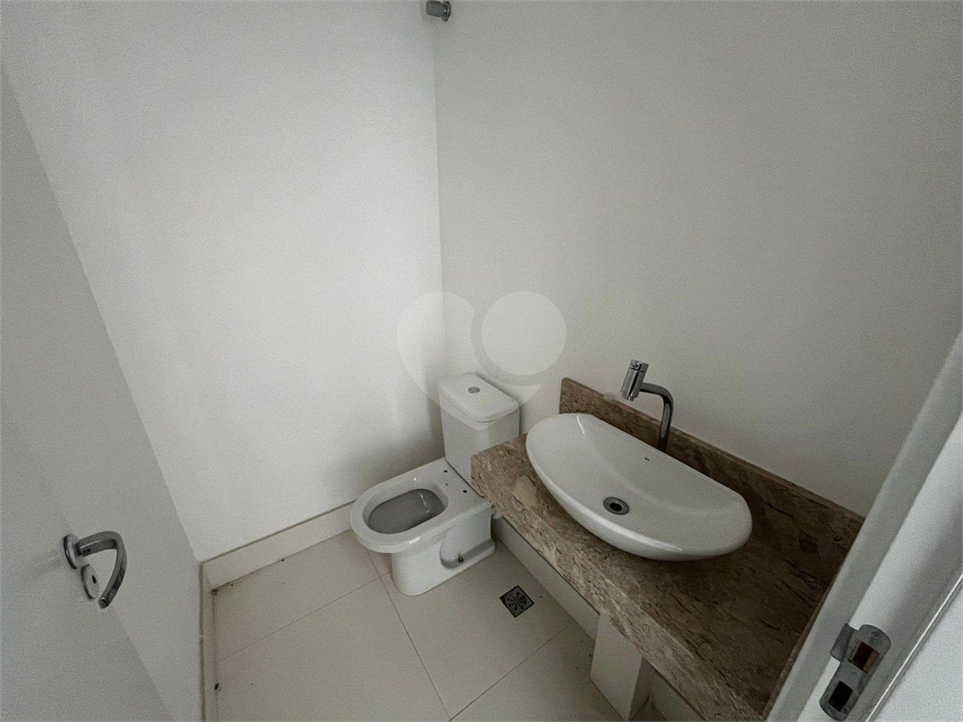 Apartamento à venda com 3 suítes no Centro, Itapetininga, SP