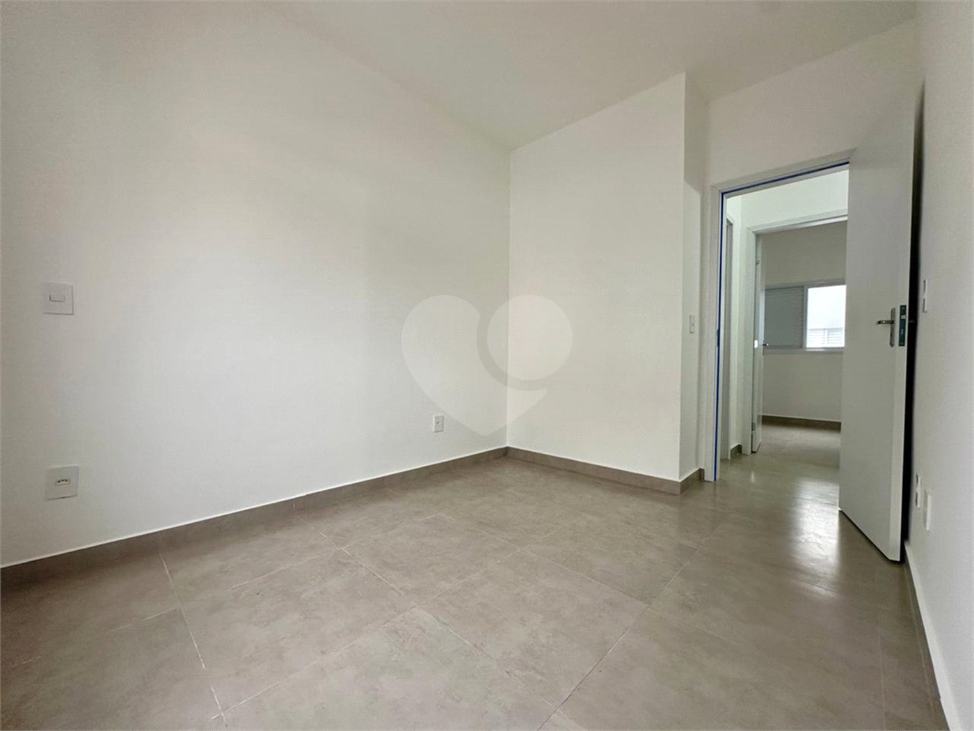 Casa à venda com 2 quartos no condomínio Residencial Vila Nova, Sorocaba - SP