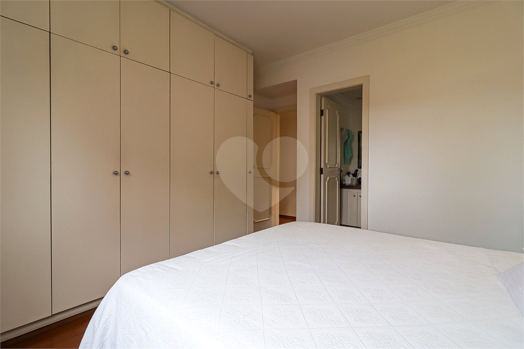 Apartamento à venda com 4 quartos, sendo 2 suítes, em Vila Morumbi, São Paulo, SP