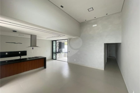 Casa à venda com 3 suítes no condomínio Jardim Residencial Helena Maria, Sorocaba - SP