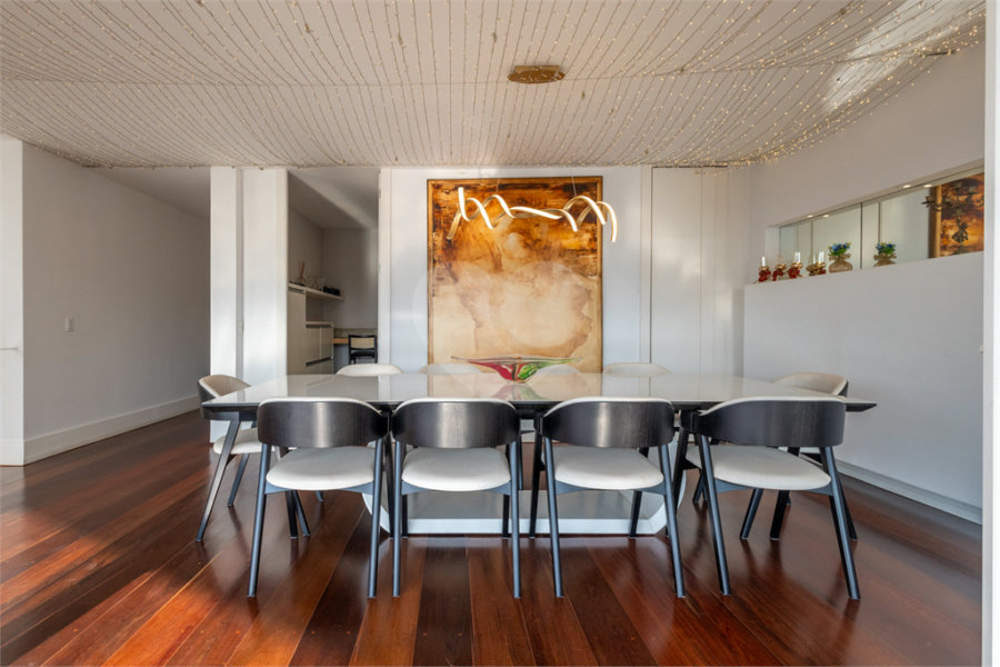 Casa à venda com 4 suítes em Jardim Guedala, São Paulo, SP