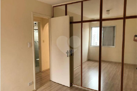 Apartamento à venda com 2 quartos em Vila Nova Conceição, São Paulo, SP