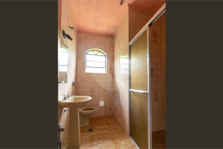 Sobrado à venda com 3 quartos, sendo 1 suíte, em Vila Vasconcelos, São Paulo, SP