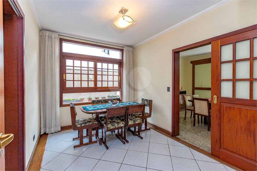Casa à venda com 5 quartos, sendo 3 suítes,  no condomínio Residencial Morumbi, São Paulo - SP