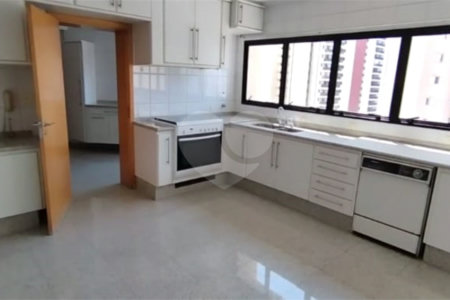 Apartamento à venda com 3 quartos, sendo 1 suíte, em Vila Gomes Cardim, São Paulo, SP