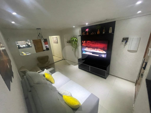 Casa à venda com 2 suítes em Vila Guilherme, São Paulo, SP