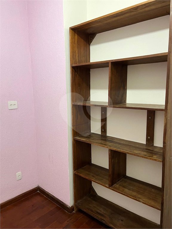 Sobrado à venda com 5 quartos, sendo 2 suítes, em Vila Universitária, São Paulo, SP