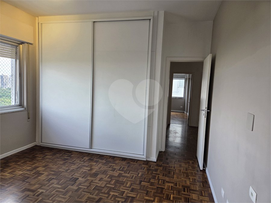 Apartamento à venda com 2 suítes em Cerqueira César, São Paulo, SP