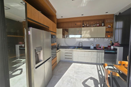 Casa à venda com 3 quartos, sendo 1 suíte, em Residencial Lago dos Ipês, Itapetininga, SP
