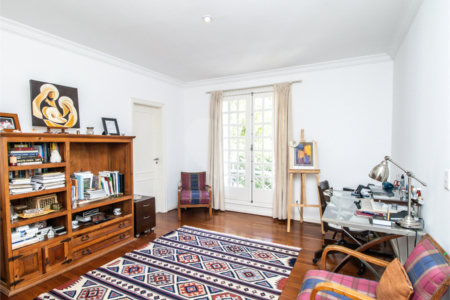 Casa à venda com 5 quartos, sendo 4 suítes, no condomínio Bounganville, São Paulo - SP
