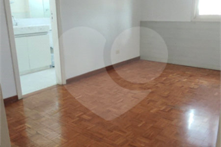 Apartamento à venda com 3 quartos, sendo 1 suíte, no Centro, Itu, SP
