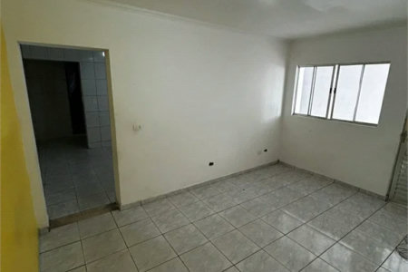 Sobrado à venda com 4 quartos, sendo 2 suítes, em Parque Sonia, São Paulo, SP