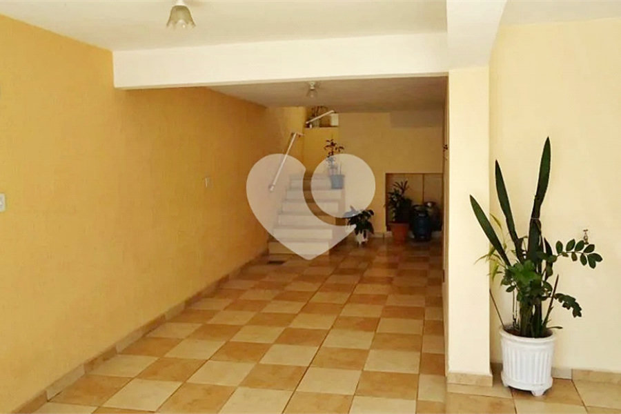 Sobrado à venda com 3 quartos, sendo 1 suíte, em Parada Inglesa, São Paulo, SP