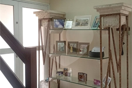 Casa à venda com 4 quartos, sendo 2 suítes, no condomínio Canamari, São Paulo - SP