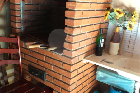 Casa à venda com 3 quartos, sendo 1 suíte,  no condomínio Sibelyus, Mogi das Cruzes - SP