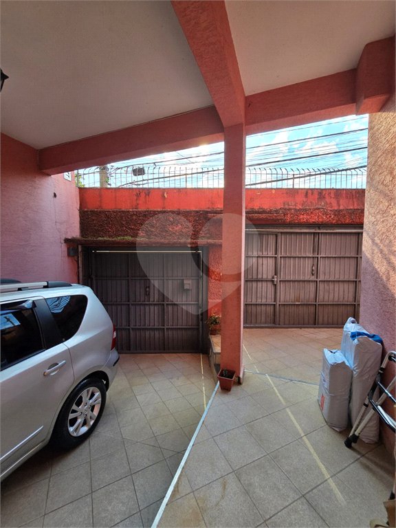 Sobrado à venda com 5 quartos, sendo 1 suíte, em Vila Bonilha, São Paulo, SP