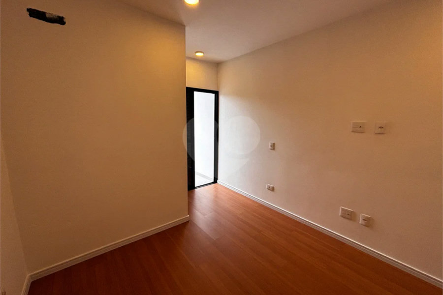 Sobrado à venda com 3 suítes em Vila Guilherme, São Paulo, SP