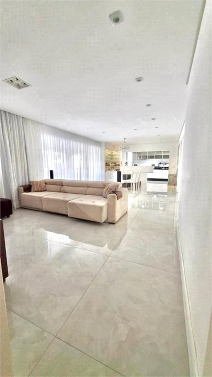 Apartamento à venda com 3 suítes em Vila Romana, São Paulo, SP