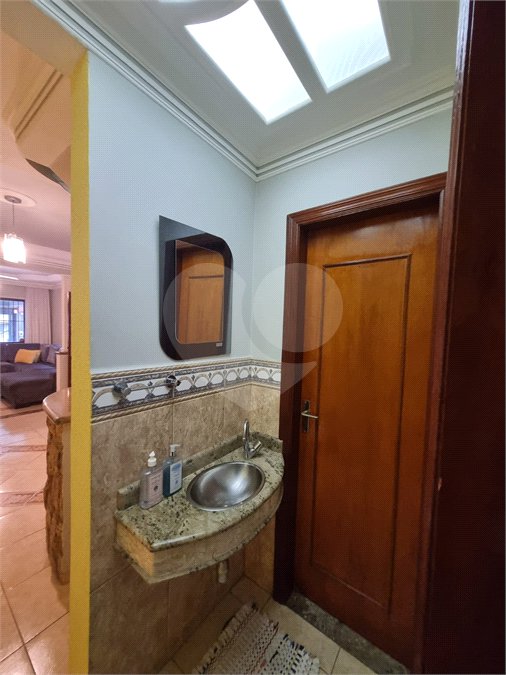 Sobrado à venda com 4 quartos, sendo 2 suítes, em Vila Barreto, São Paulo, SP