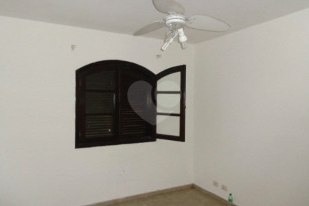 Casa à venda com 3 suítes no condomínio Dracena, São Paulo - SP