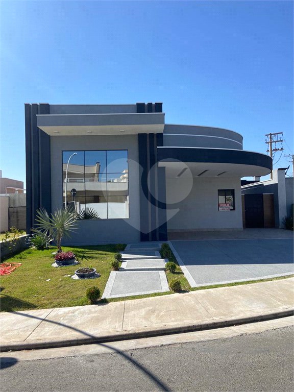 Casa à venda com 3 suítes no condomínio Residencial Maria Dulce, Indaiatuba - SP