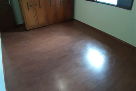 Casa à venda com 3 quartos, sendo 1 suíte,  em Vila Gomes, São Paulo, SP