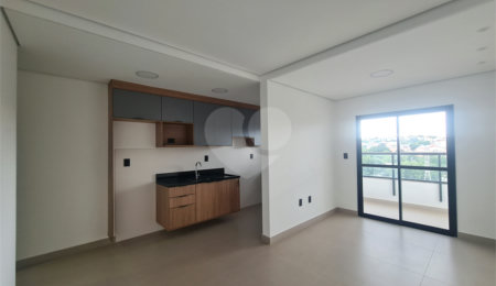Apartamento à venda com 3 quartos, sendo 1 suíte,  em Jardim Refúgio, Sorocaba, SP