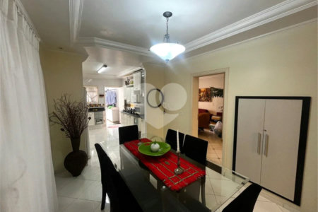 Casa à venda com 6 quartos, sendo 3 suítes, no Centro, Itapetininga, SP