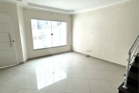 Sobrado à venda com 3 quartos, sendo 1 suíte, em Vila Invernada, São Paulo, SP