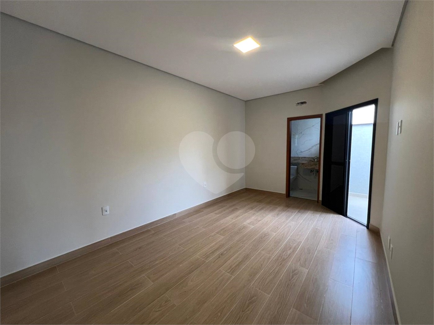 Casa à venda com 3 quartos, sendo 1 suíte,  em Jardim Residencial Villagio Ipanema I, Sorocaba, SP