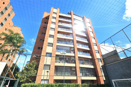 Apartamento para alugar com 3 quartos, sendo 1 suíte, em Alto da Boa Vista, São Paulo, SP
