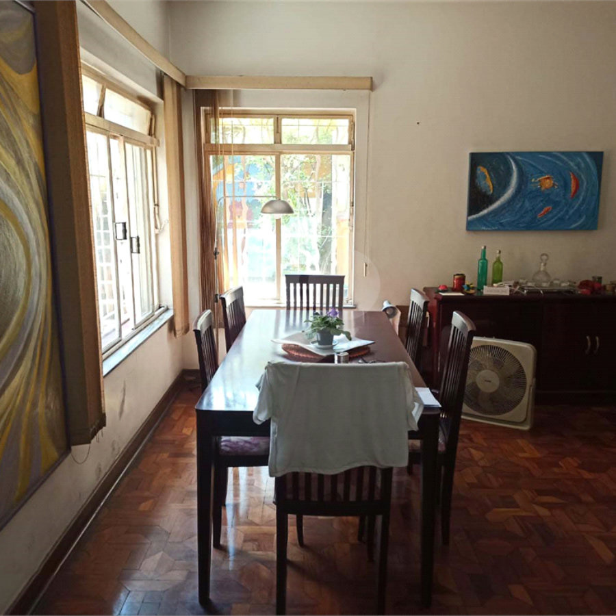Casa à venda com 4 quartos, sendo 1 suíte, em Perdizes, São Paulo, SP
