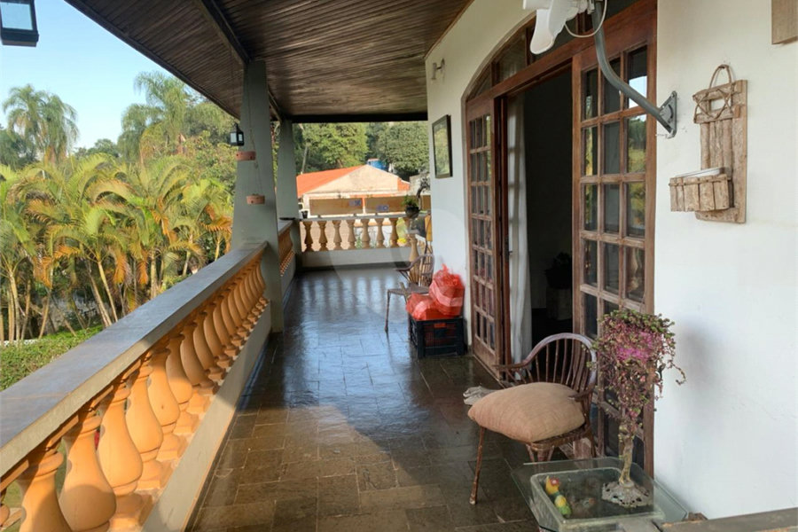 Casa à venda com 7 quartos, sendo 6 suítes, em Caceia, Mairiporã, SP