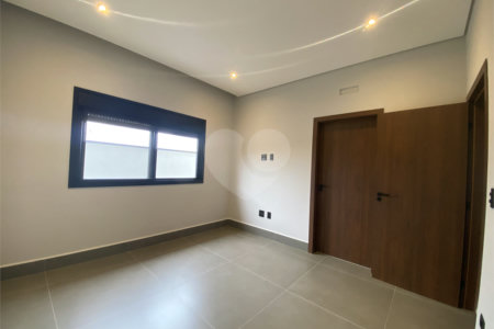 Casa à venda com 3 suítes no condomínio Portal dos Bandeirantes, Salto - SP
