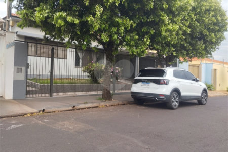 Casa Térrea à venda com 3 quartos no Centro, Araraquara, SP
