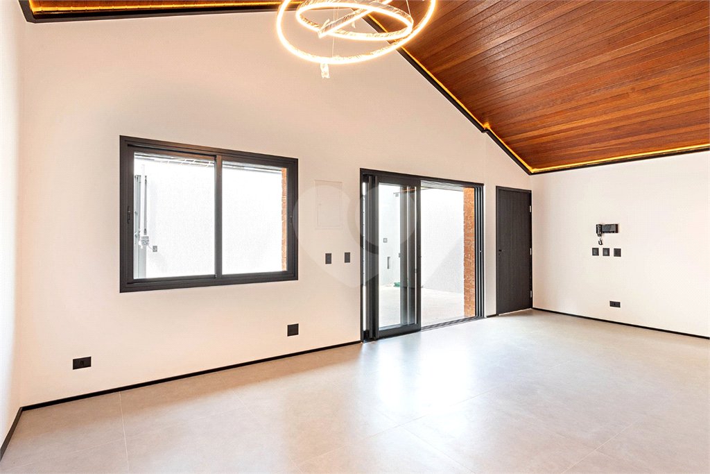 Casa Térrea à venda com 3 quartos, sendo 2 suítes, em Alto da Boa Vista, São Paulo, SP
